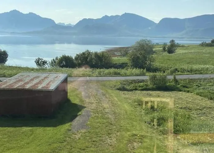 Smedvikhuset بيت للعطل Alstad (Nordland)